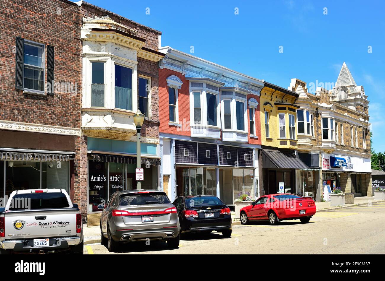 Mendota, Illinois, Estados Unidos. Main Street en una pequeña comunidad del centro norte de Illinois. Foto de stock