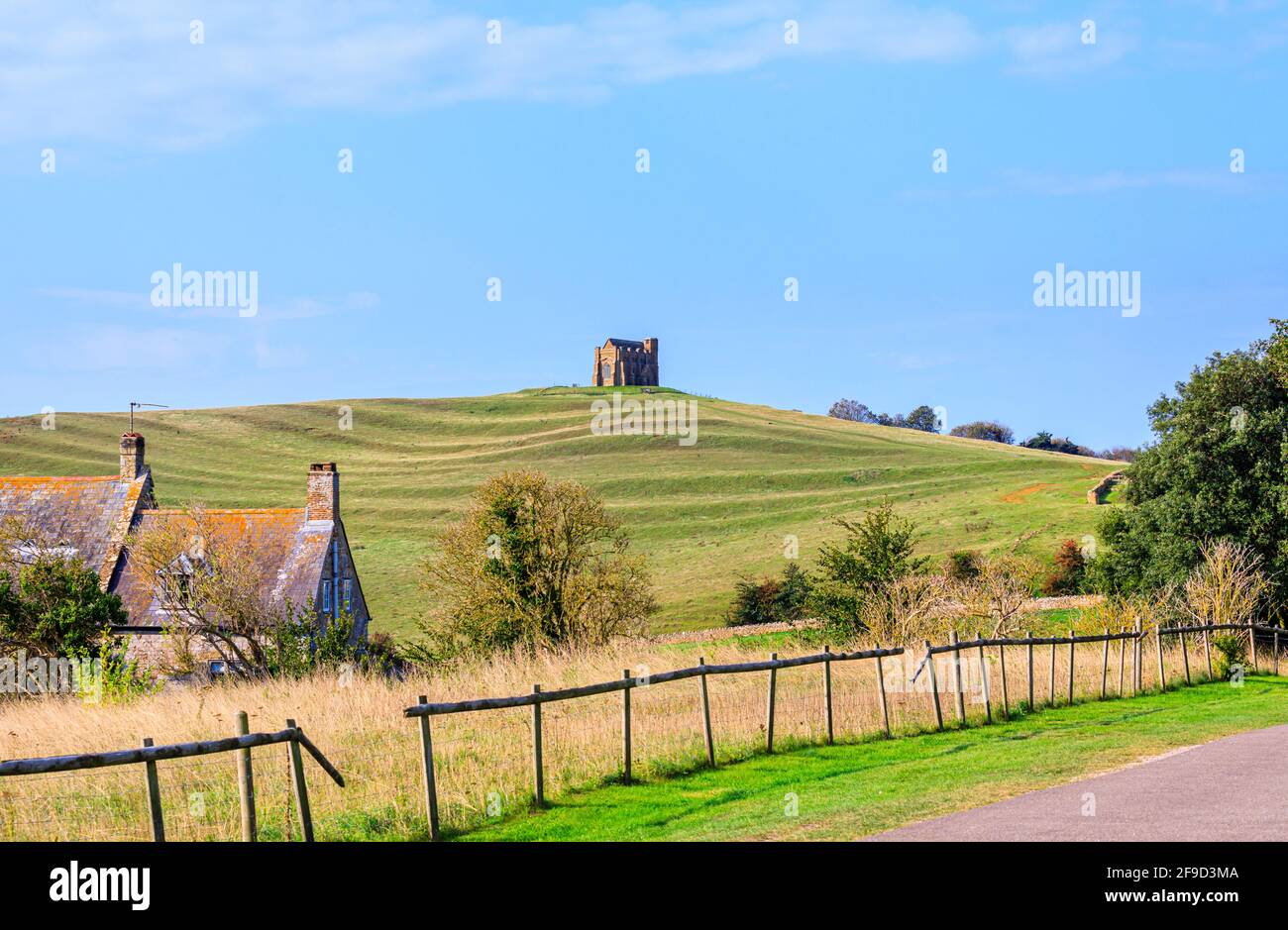 Capilla de Santa Catalina, una pequeña capilla en una colina sobre el pueblo de Abbotsbury en Dorset, al suroeste de Inglaterra, dedicada a Santa Catalina de Alejandría Foto de stock