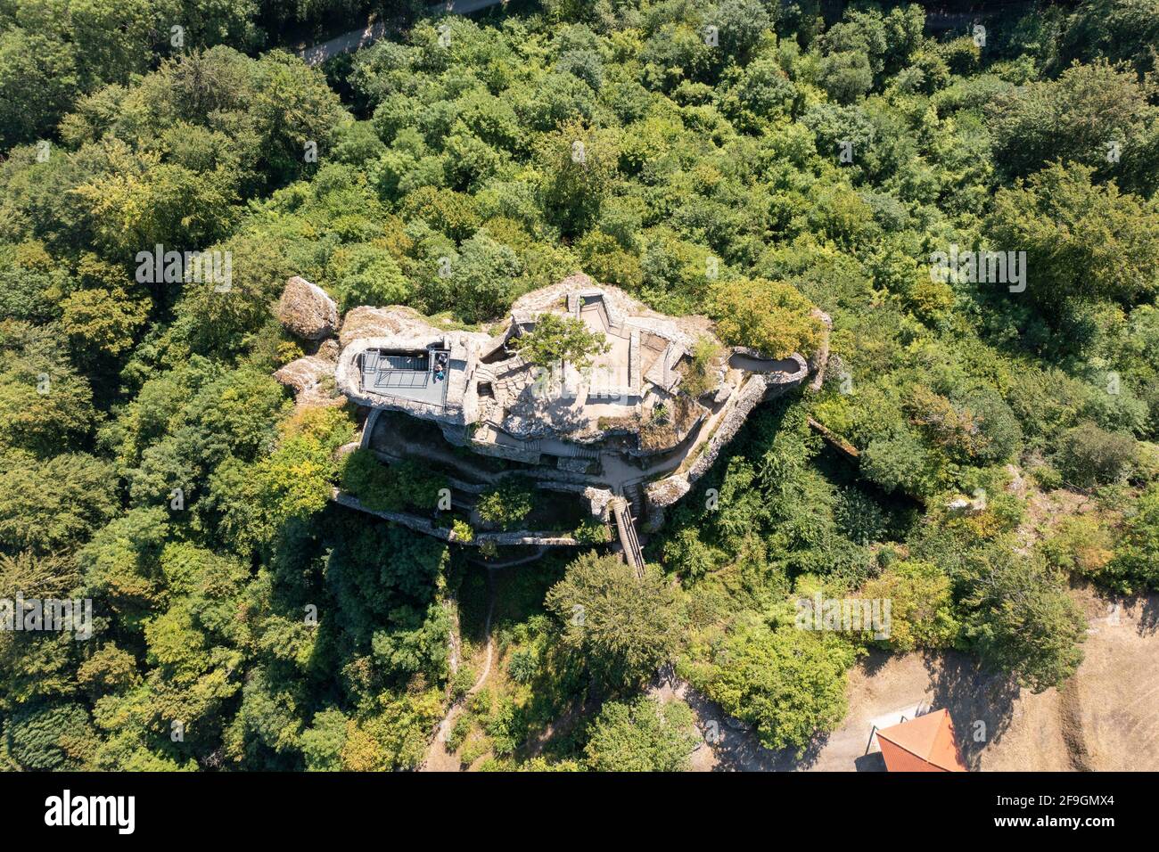 Castillo de ruinas Neideck desde arriba, cerca de Streitberg, Wiesenttal, Franconia Suiza, imagen de drone, Alta Franconia, Franconia, Baviera, Alemania Foto de stock