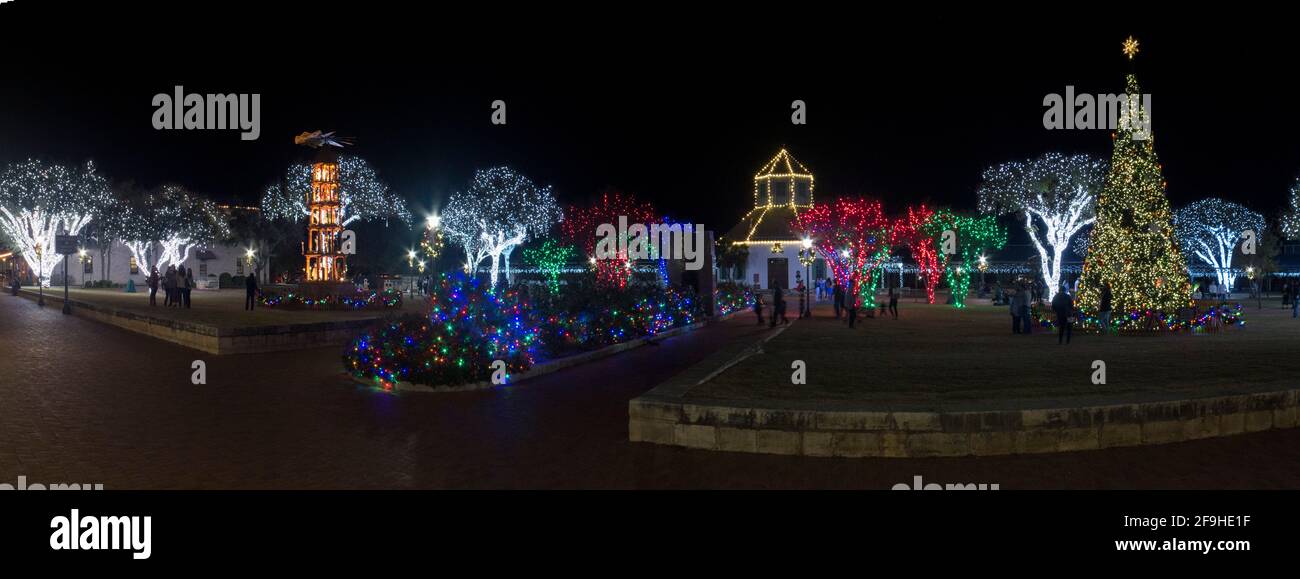 Fredericksburg Christmas Fecha Final Iluminacion Navidad 2022 Navidad En Fredericksburg Texas Fotos E Imágenes De Stock - Alamy