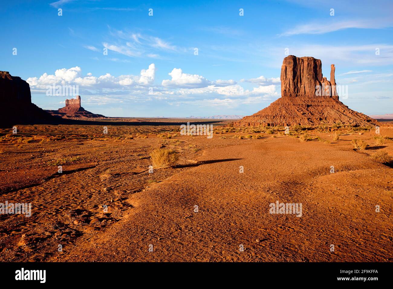 Valle del Monumento. Nación Navajo. East Mitten Butte Foto de stock