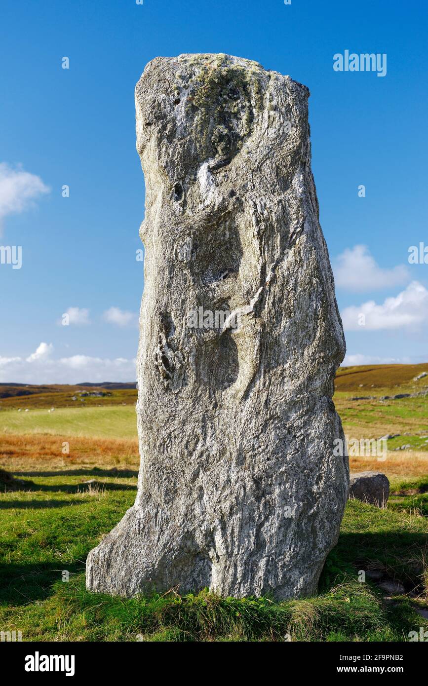 Piedras prehistóricas de Turachan en Callanish, Lewis, Escocia alias Callanish I. Textura natural de la superficie de piedra de pie del círculo de granito de Lewisian gneiss Foto de stock
