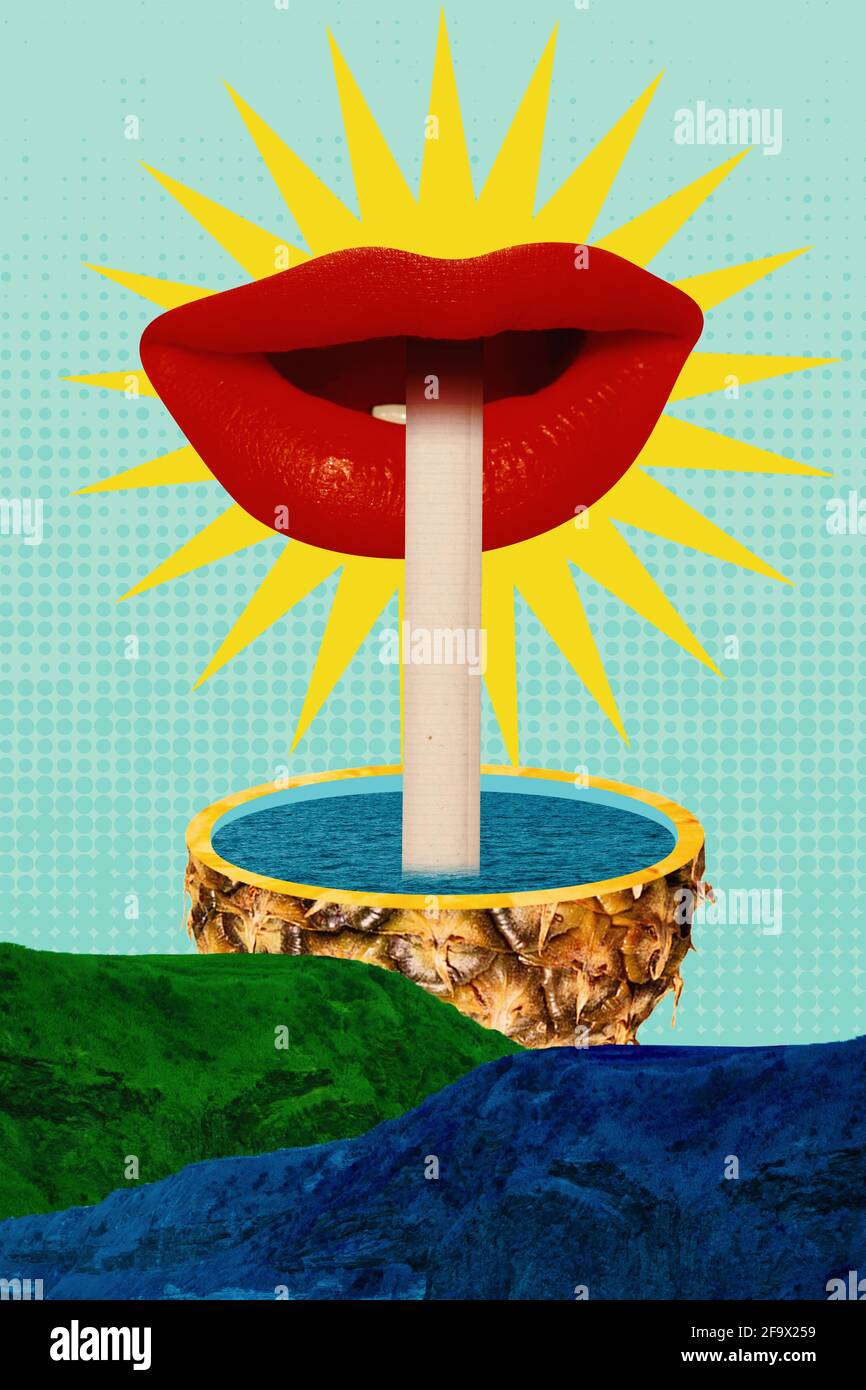 Collage de arte contemporáneo, diseño moderno. Ánimo de fiesta. Boca femenina grande con labios rojos bebiendo cóctel de piña gigante con mar Foto de stock