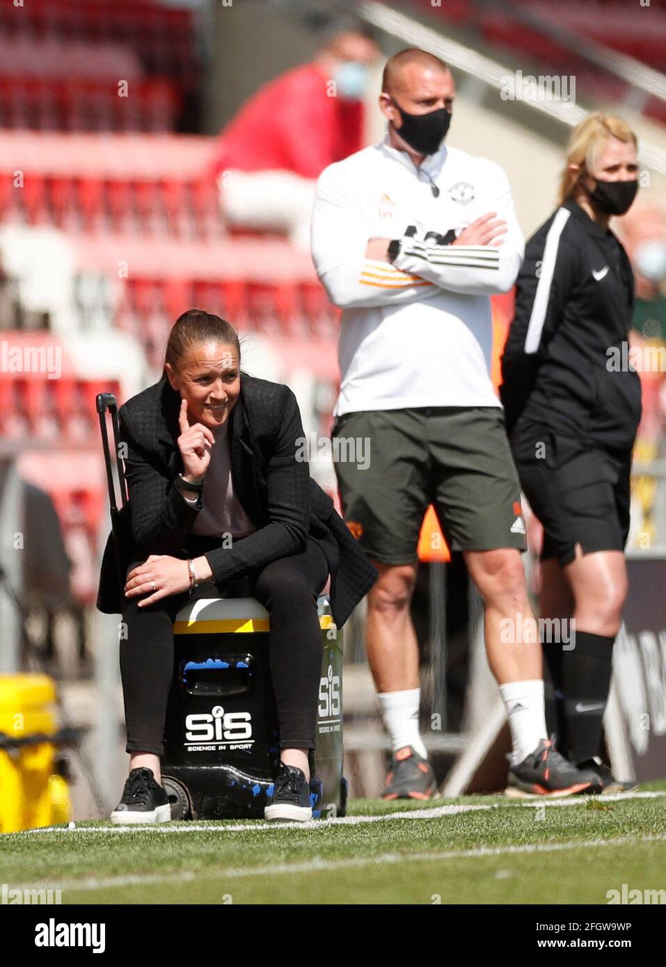 Fútbol Fútbol - SuperLiga Femenina - Manchester United v Tottenham Hotspur - Leigh Sports Village, Manchester, Gran Bretaña - 25 de abril de 2021 Manchester United manager Casey Stoney Action Images via Reuters/Lee Smith Foto de stock