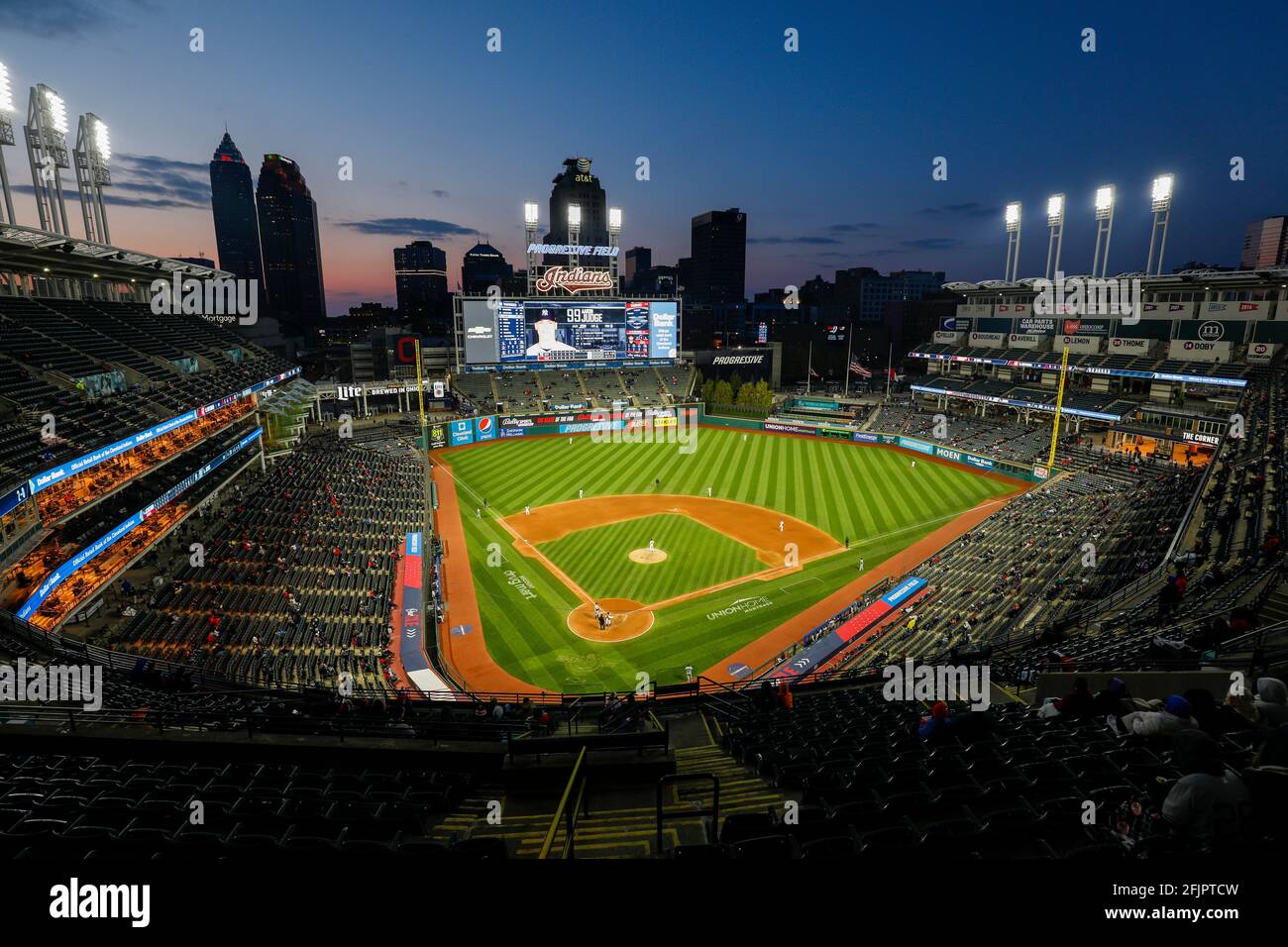 Vista general del Campo Progresivo durante un partido de temporada regular de la MLB entre los Yankees de Nueva York y los Indios de Cleveland, jueves, 22nd de abril de 2021, IN Foto de stock