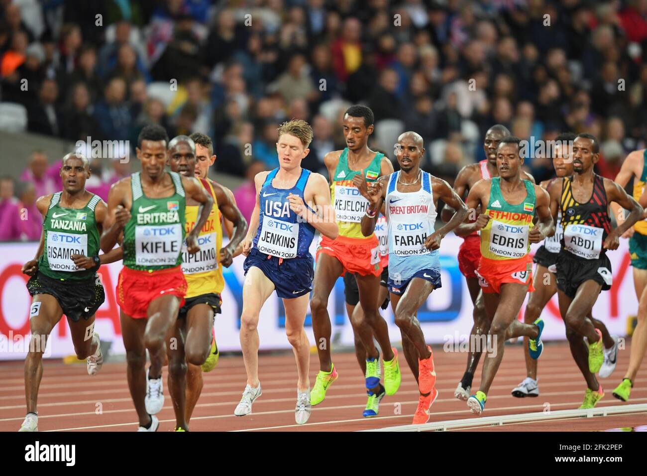 Mo Farah (Gran Bretaña), Muktar Edris (Etiopía), Eric Jenkins (Estados Unidos). 5000 metros hombres, Calificación. Campeonato Mundial de la IAAF Londres 2017 Foto de stock