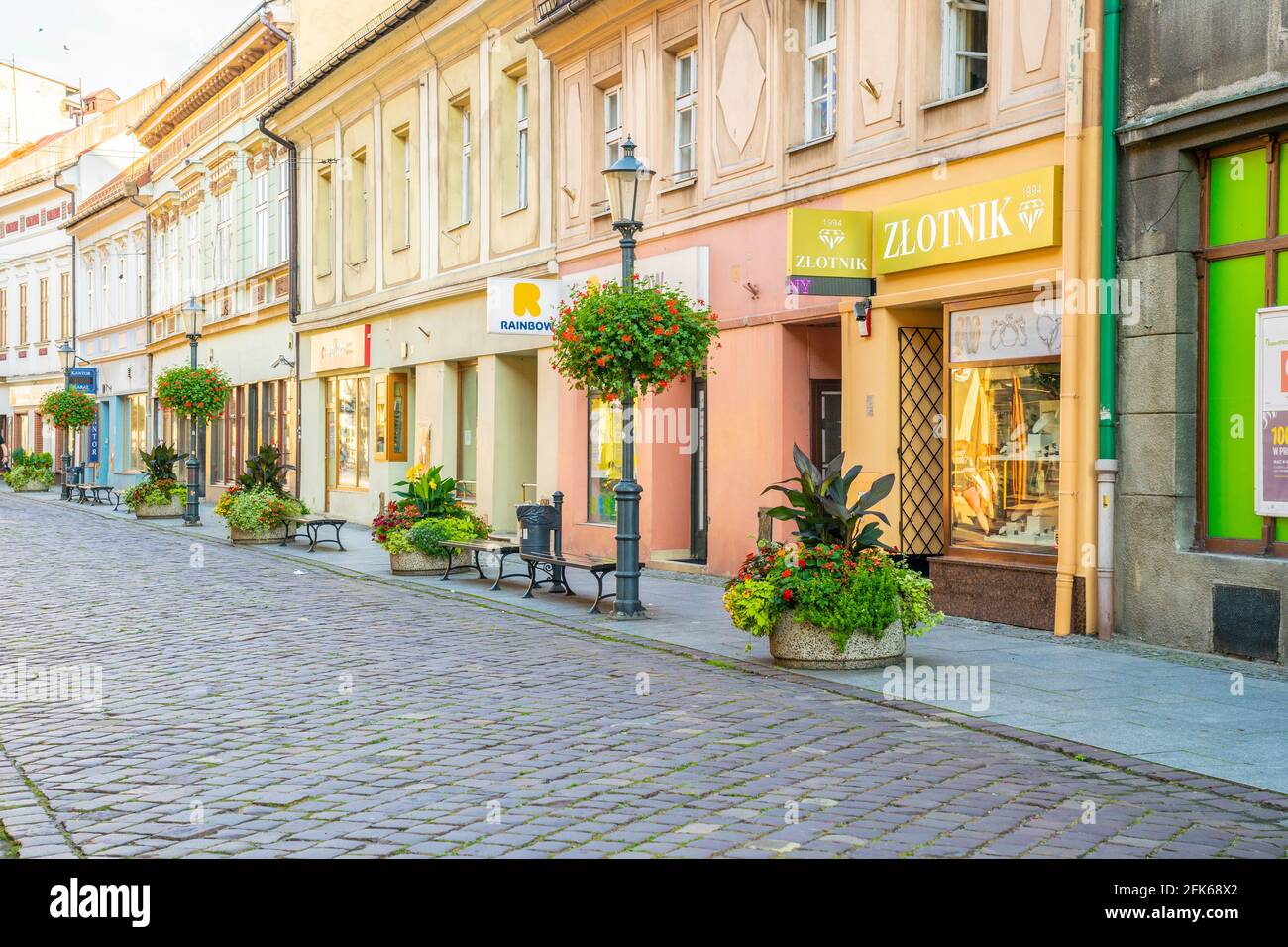 Agosto 2020. En Bielsko Biala, Silesia, Polonia. Escena callejera y arquitectura local en Bielsko Biala, Silesia, Polonia. Foto de stock
