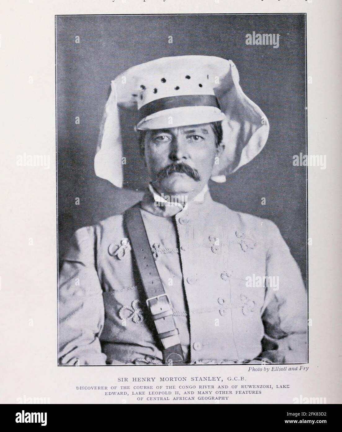 Sir Henry Morton Stanley GCB (nacido John Rowlands; 28 de enero de 1841 – 10 de mayo de 1904) fue un periodista, explorador, soldado, administrador colonial, autor y político galés-americano famoso por su exploración del África central y su búsqueda del misionero y explorador David Livingstone, al que más tarde afirmó haber recibido con la famosa línea: 'DR Livingstone, supongo?'. Es conocido principalmente por su búsqueda de la fuente del Nilo, trabajo que emprendió como agente del Rey Leopoldo II de Bélgica, que permitió la ocupación de la región de la Cuenca del Congo, y por su mando del Emin P. Foto de stock