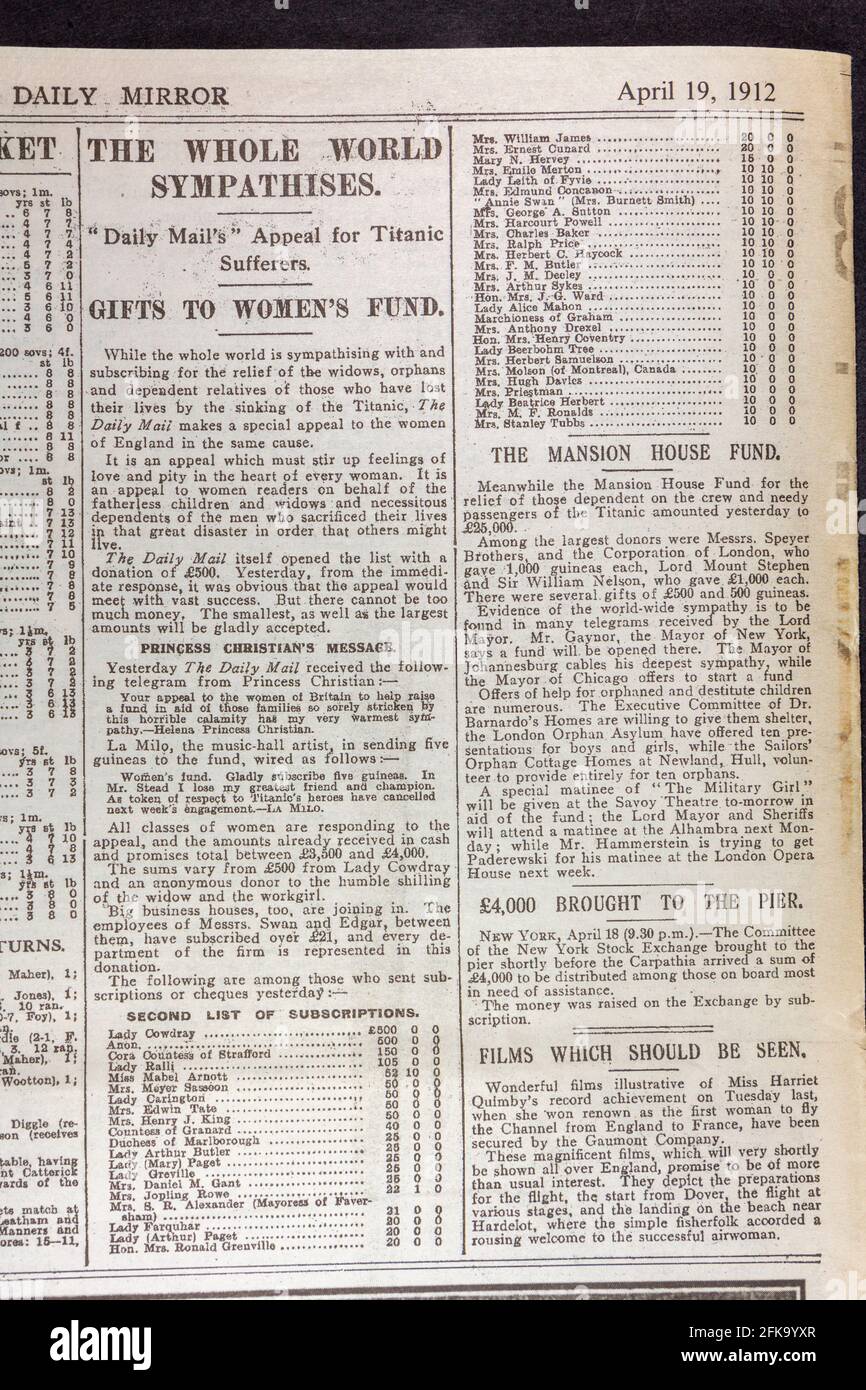 Varios artículos en el diario Daily Mirror (réplica) del 19th de abril de 1912 tras el hundimiento del RMS Titanic. Foto de stock