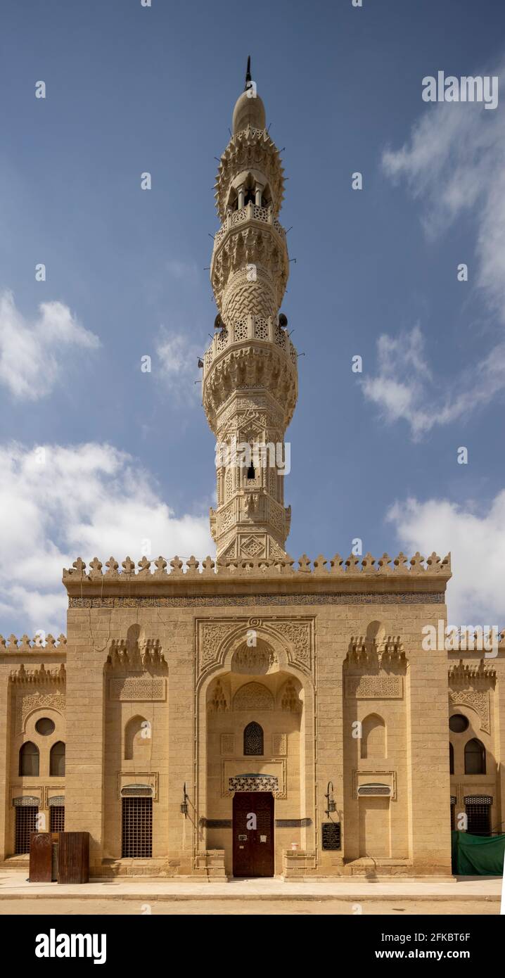 Mezquita de Imam al-Shafi'i, edificio del siglo XIX del renacimiento de Mamluk, el Cairo, Egipto Foto de stock