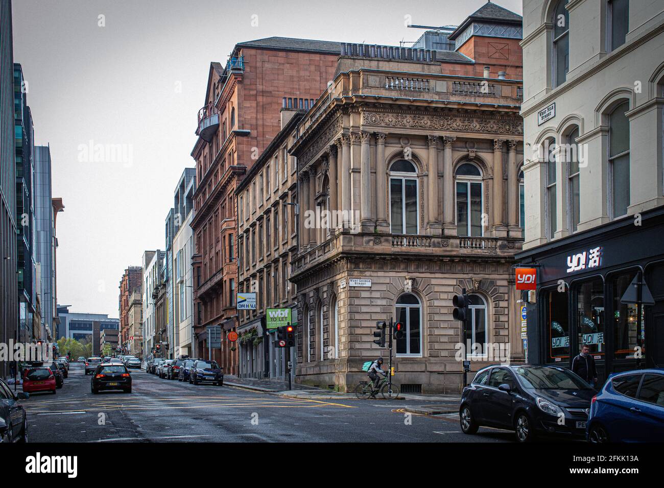 Arquitectura tradicional en West George Street, Glasgow, Escocia, Reino Unido Foto de stock