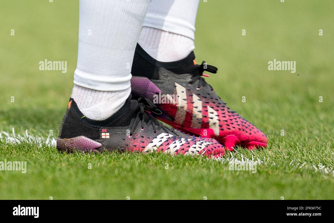 Kingston, Reino Unido. 02nd de mayo de 2021. Las botas de fútbol Adidas de  Bethany England of Chelsea Women durante la semifinal de 2nd patas de la  Liga de Campeones de la