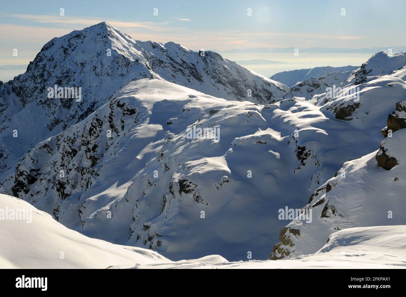 Monte Camino, salita invernale, ascenso en invierno Foto de stock