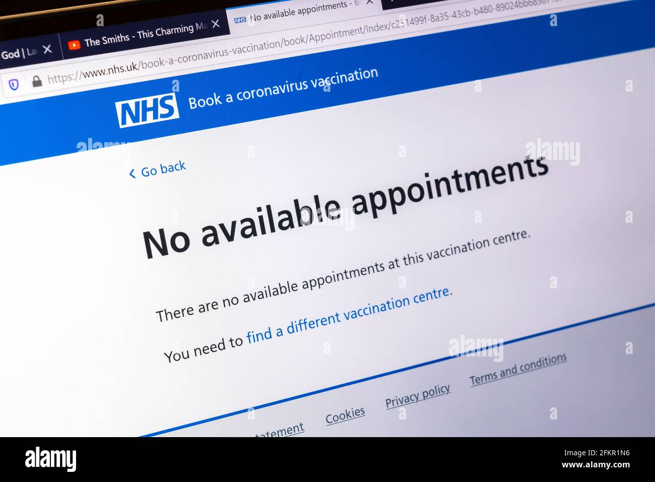 El sitio web del NHS para reservar citas de Covid-19 Coronavirus en los centros de vacunación locales en Inglaterra - no hay citas disponibles. Mayo de 2021 Foto de stock