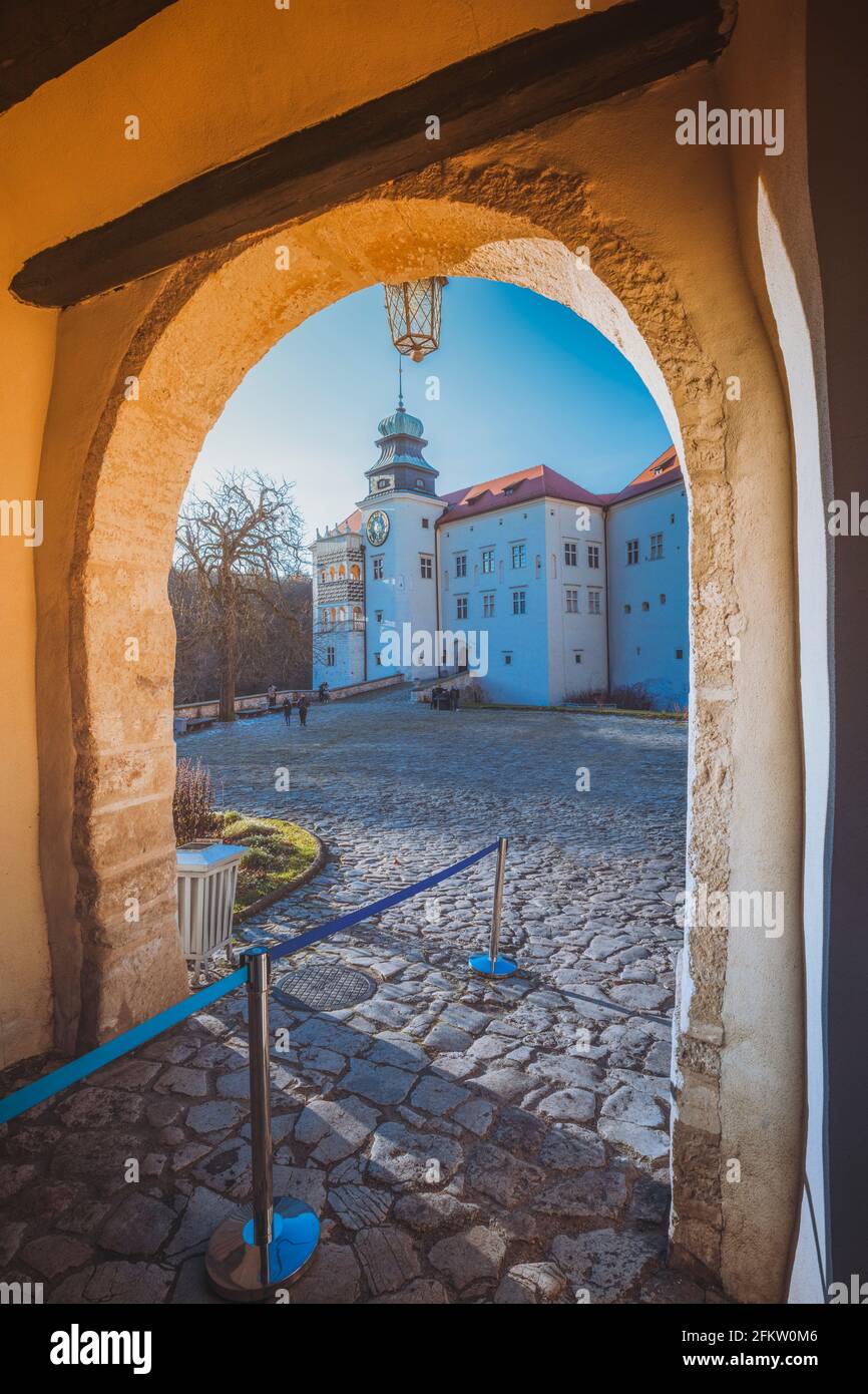 Pieskowa Skala Castillo. Suloszowa, pequeña Polonia, Polonia. Foto de stock