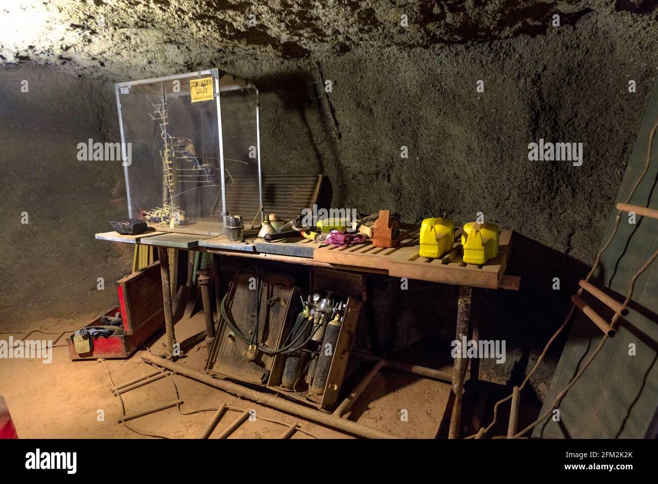 Herramientas de mineros industriales fotografías e imágenes de alta