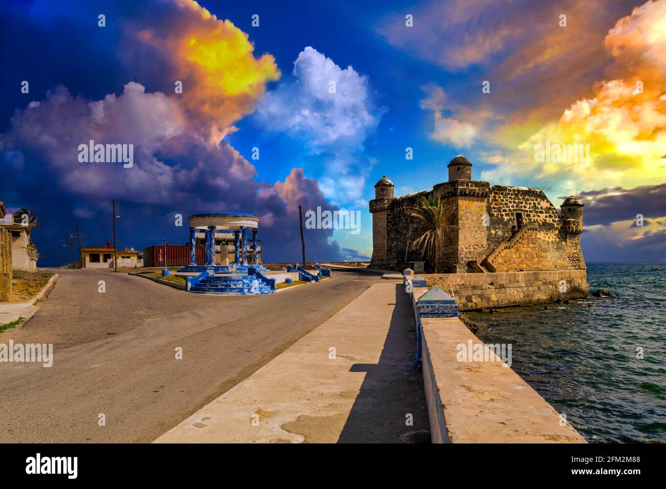 Ciudad de Cojimar en La Habana, Cuba Foto de stock