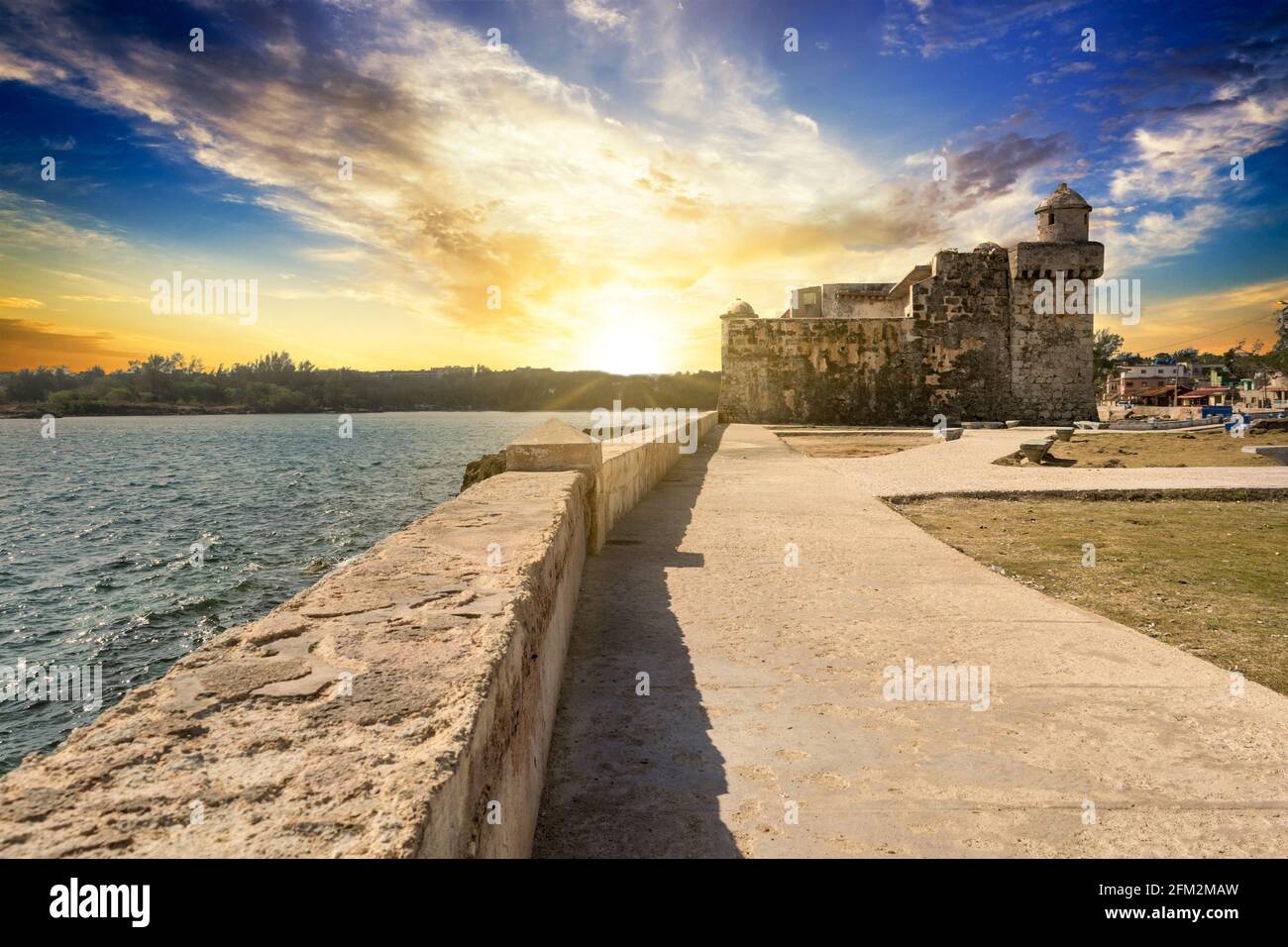 Ciudad de Cojimar en La Habana, Cuba Foto de stock