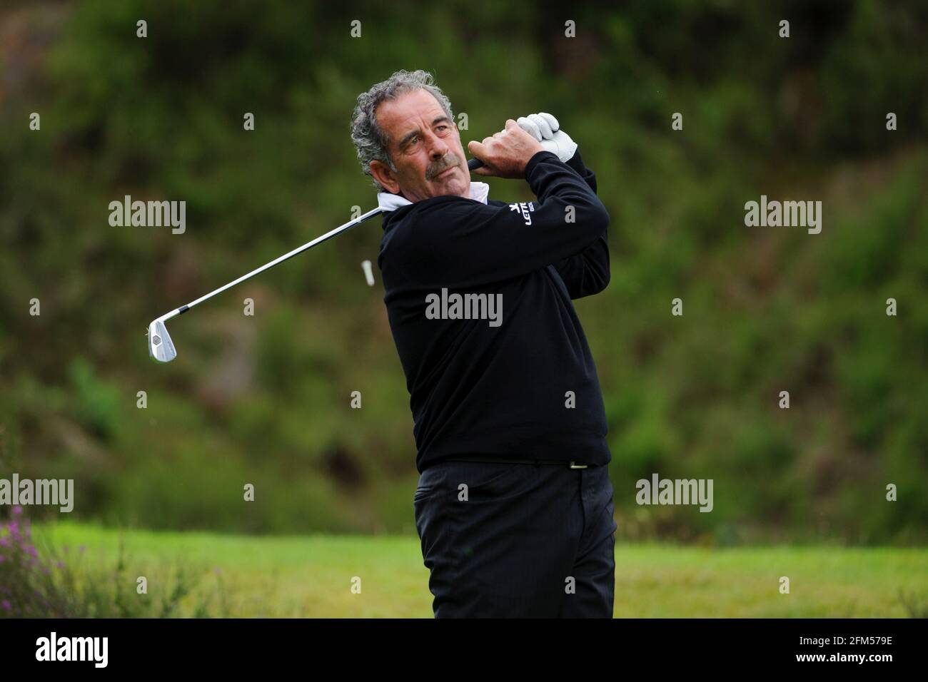 El golfista y comentarista de televisión Sam Torrance Foto de stock