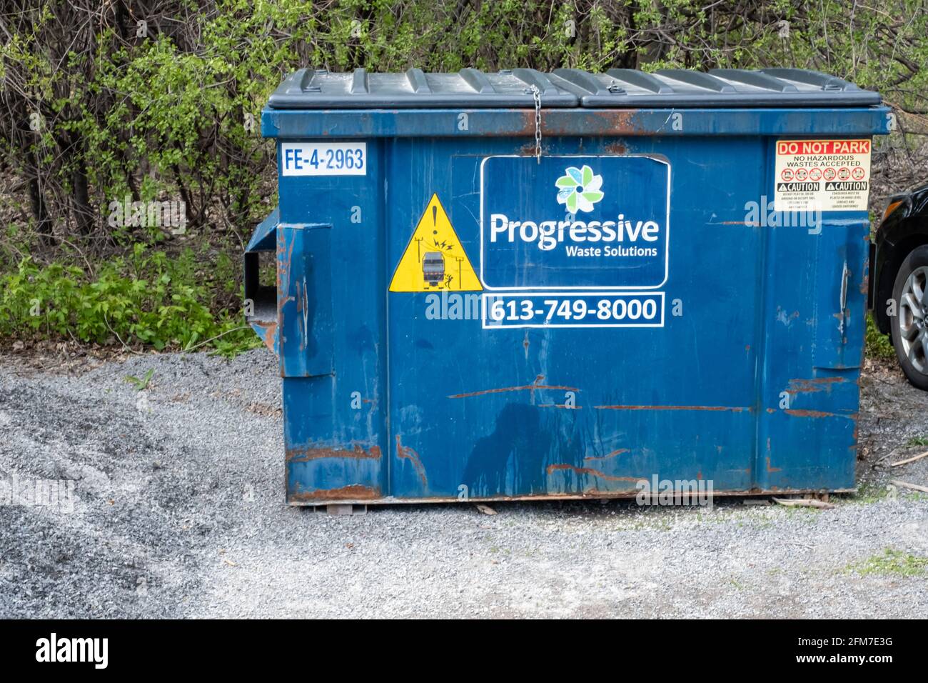 Waste management logo fotografías e imágenes de alta resolución