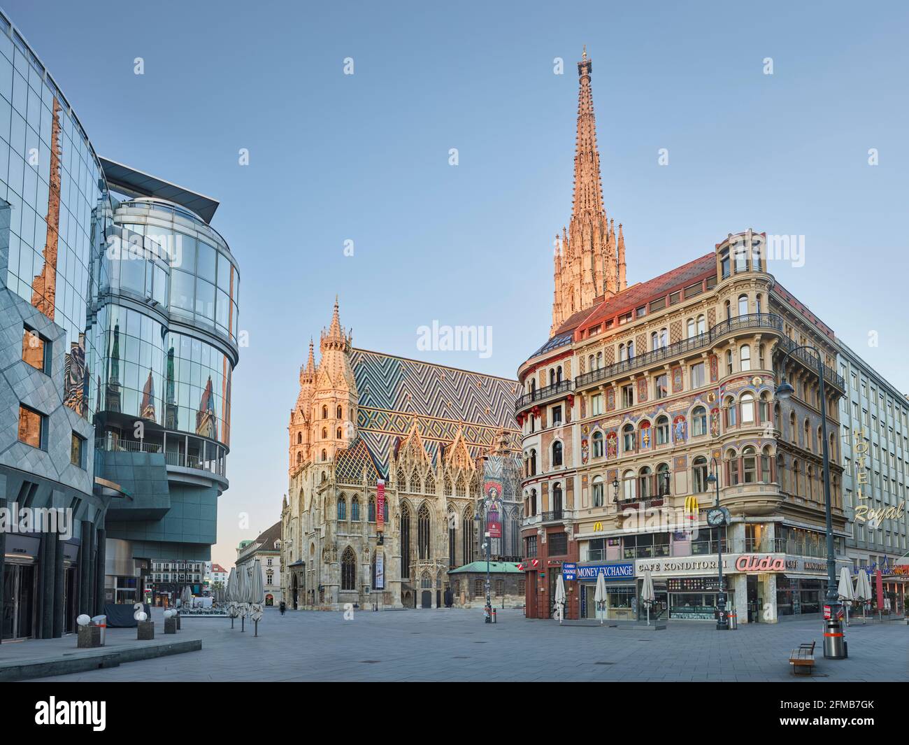 Stephansdom, Haas Haus, Stephansplatz, 1st distrito Innere Stadt, Viena, Austria Foto de stock