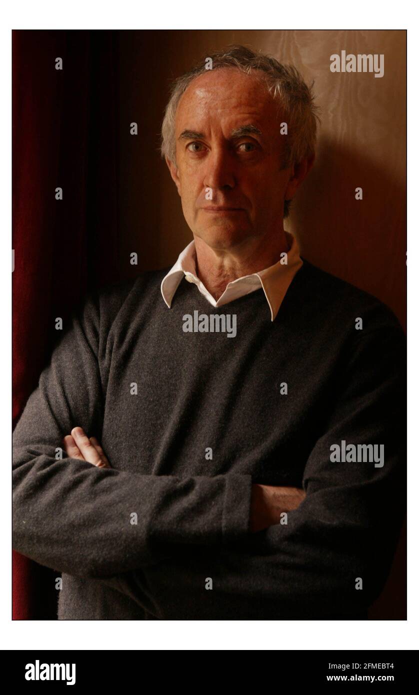 Jonathan Pryce y Kate Fahy fotografiados en el Teatro Apollo En Londres.pic David Sandison 5/4/2004 Foto de stock