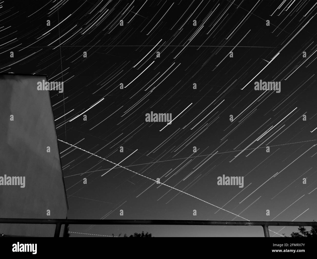 Exposición larga de Starry Night, estrellas fugaces Foto de stock