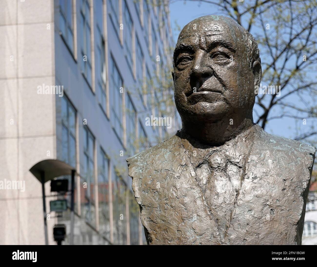 Busto de Helmut Kohl, Moabit, Berlín Foto de stock