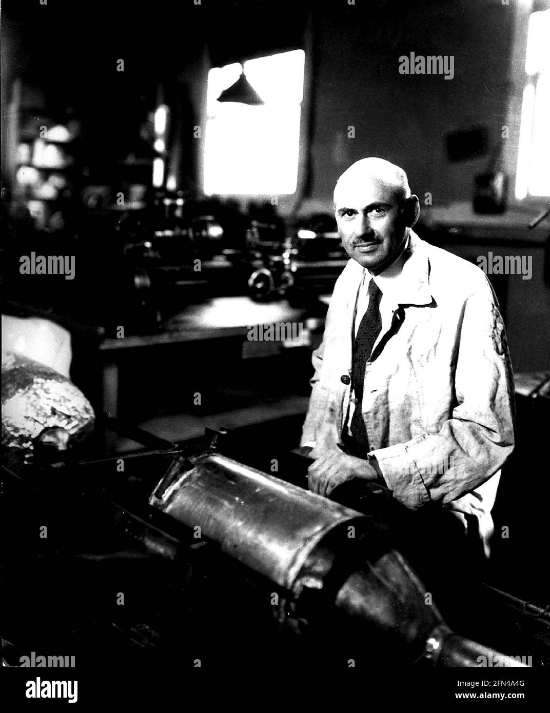 Goddard, Robert Hutchings, 5.10.1882 - 10,8.1945, científico americano (físico), de media longitud, DERECHOS-ADICIONALES-LIQUURA-INFO-NO DISPONIBLE Foto de stock