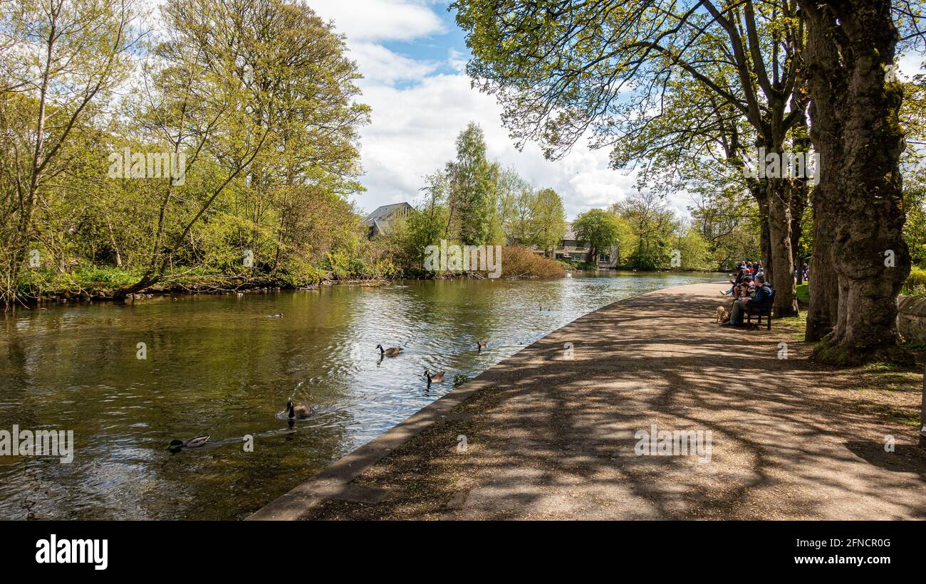 Imágenes de la ciudad turística de Bakewell en Derbyshire casa De pudín y tarta de Bakewell Foto de stock