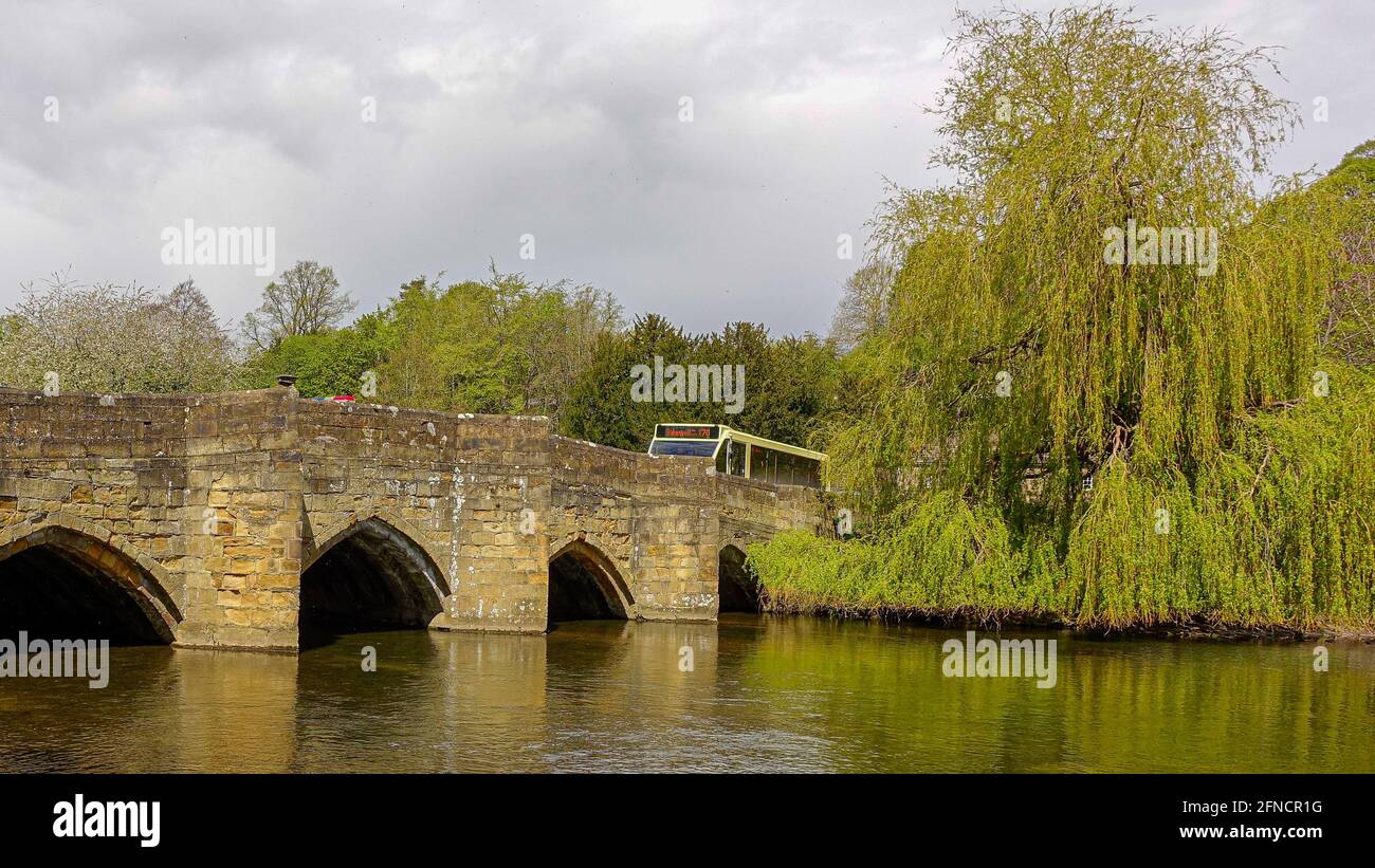 Imágenes de la ciudad turística de Bakewell en Derbyshire casa De pudín y tarta de Bakewell Foto de stock