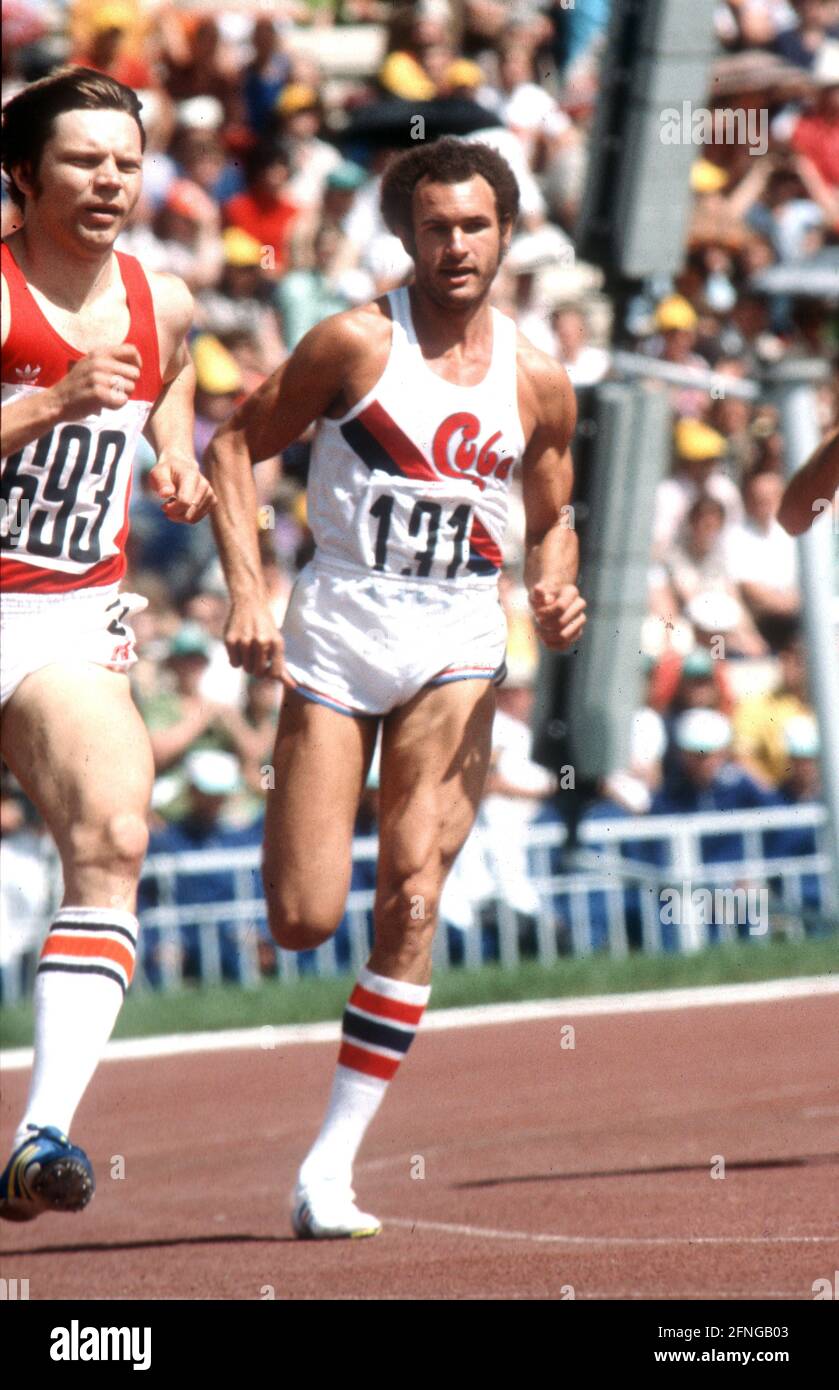 Olimpiadas 1980 Moscú / Atletismo : Alberto Juantorena (Cuba) Acción sobre 400m 30.07.1980 [traducción automática] Foto de stock