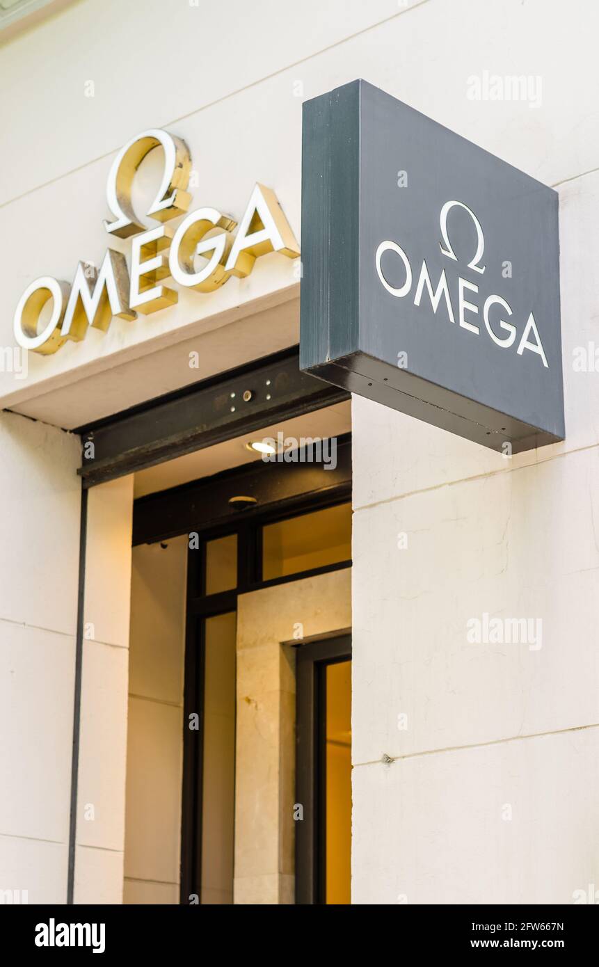 MADRID ESPA A 12 DE MAYO DE 2021 Fachada de la tienda Omega en