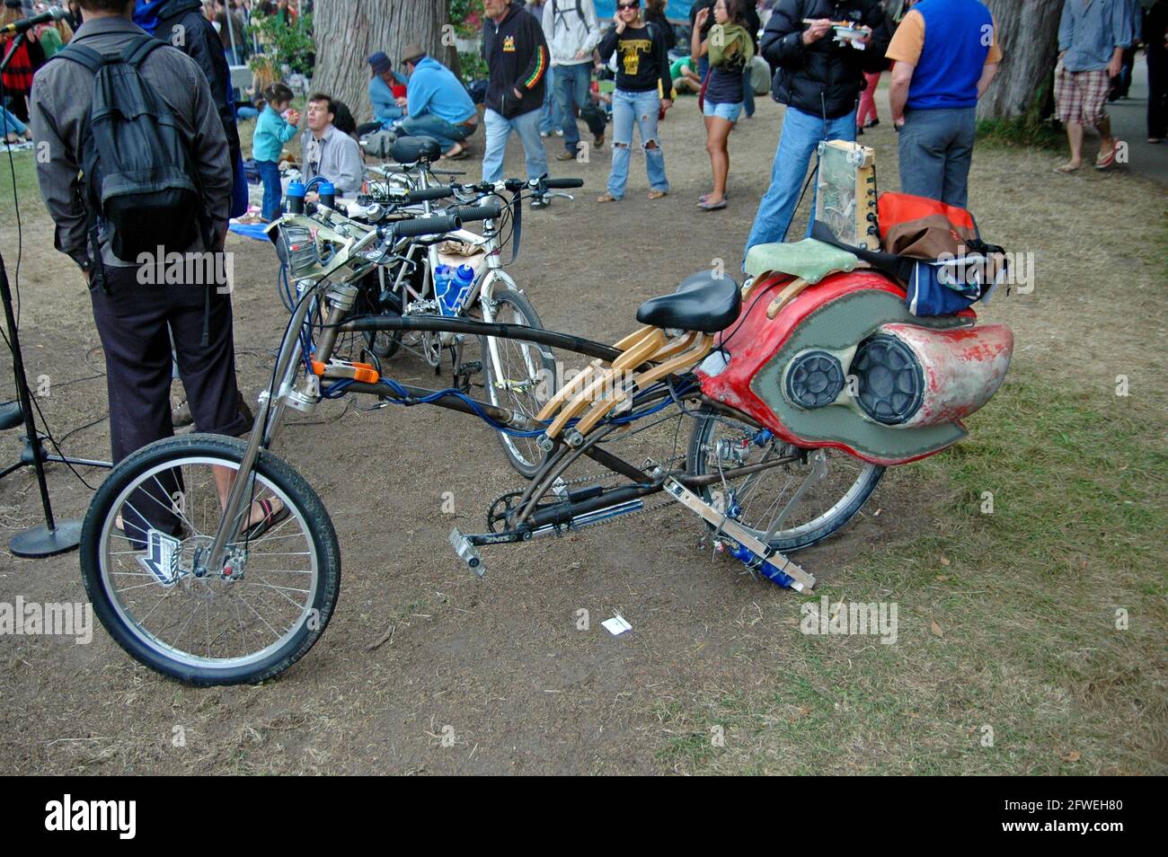 Un inusual sistema de sonido personalizado montado en bicicleta en el Power  to the Peaceful Festival, San Francisco, EE.UU. 2007 de septiembre  Fotografía de stock - Alamy