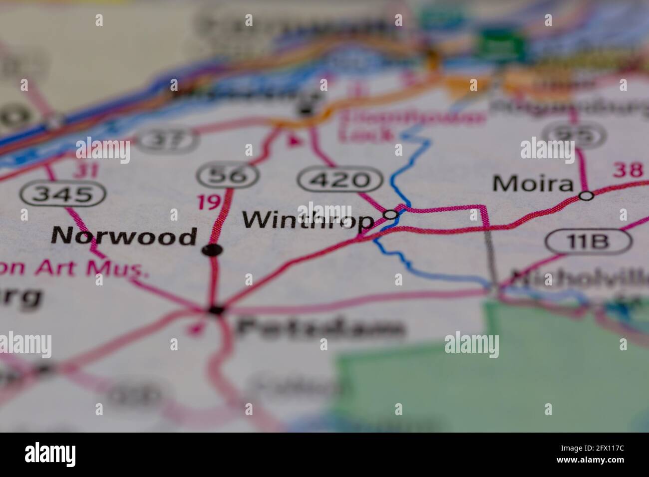 Winthrop New York Estados Unidos aparece en un mapa geográfico o en un mapa de carreteras