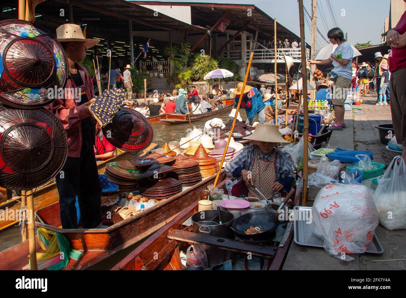 Mercado flotante, distrito de Phra Nakhon Si Ayutthaya, Tailandia Foto de stock