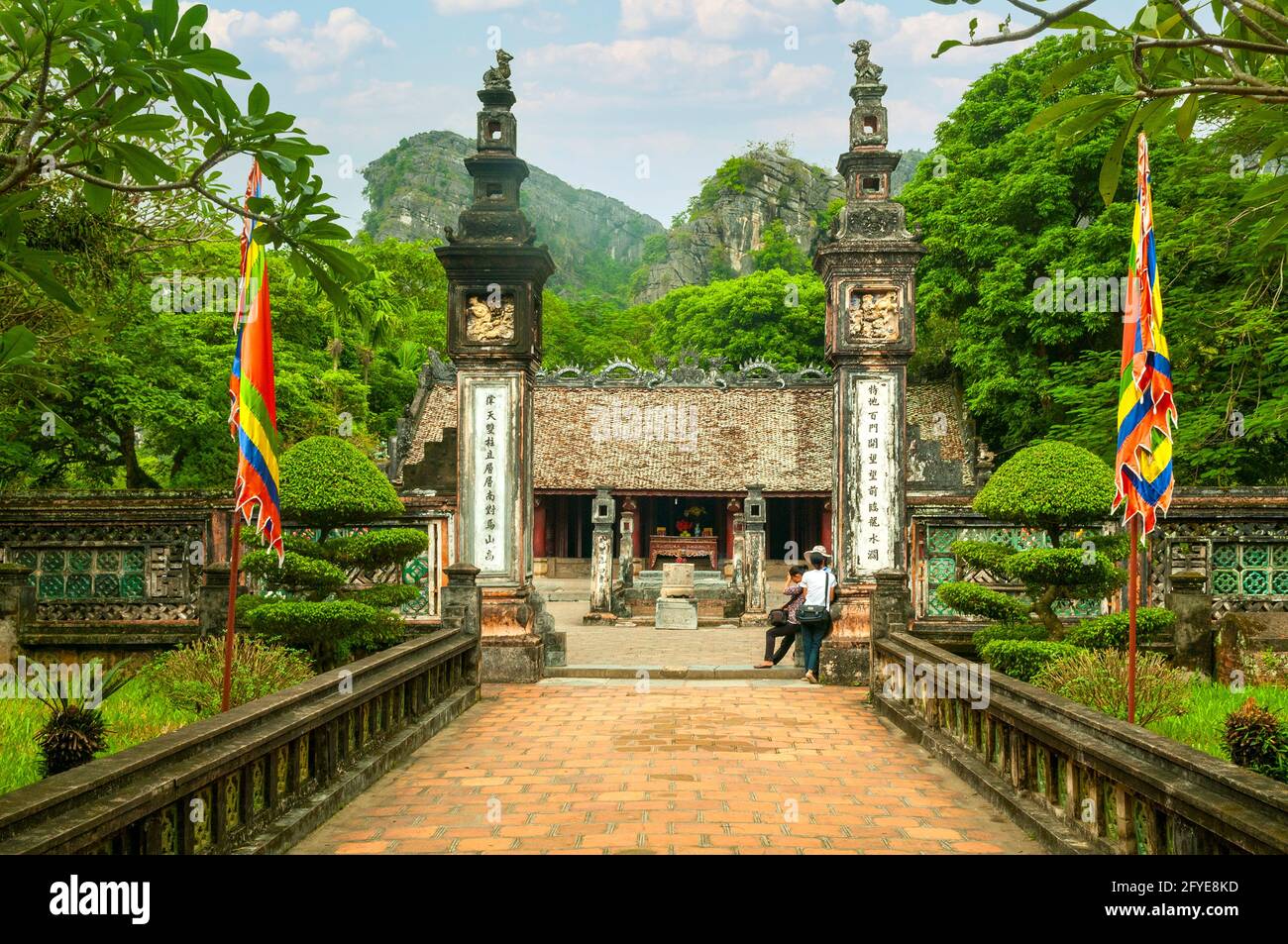 Entrada Le Santuario, Ninh Binh, Vietnam Foto de stock