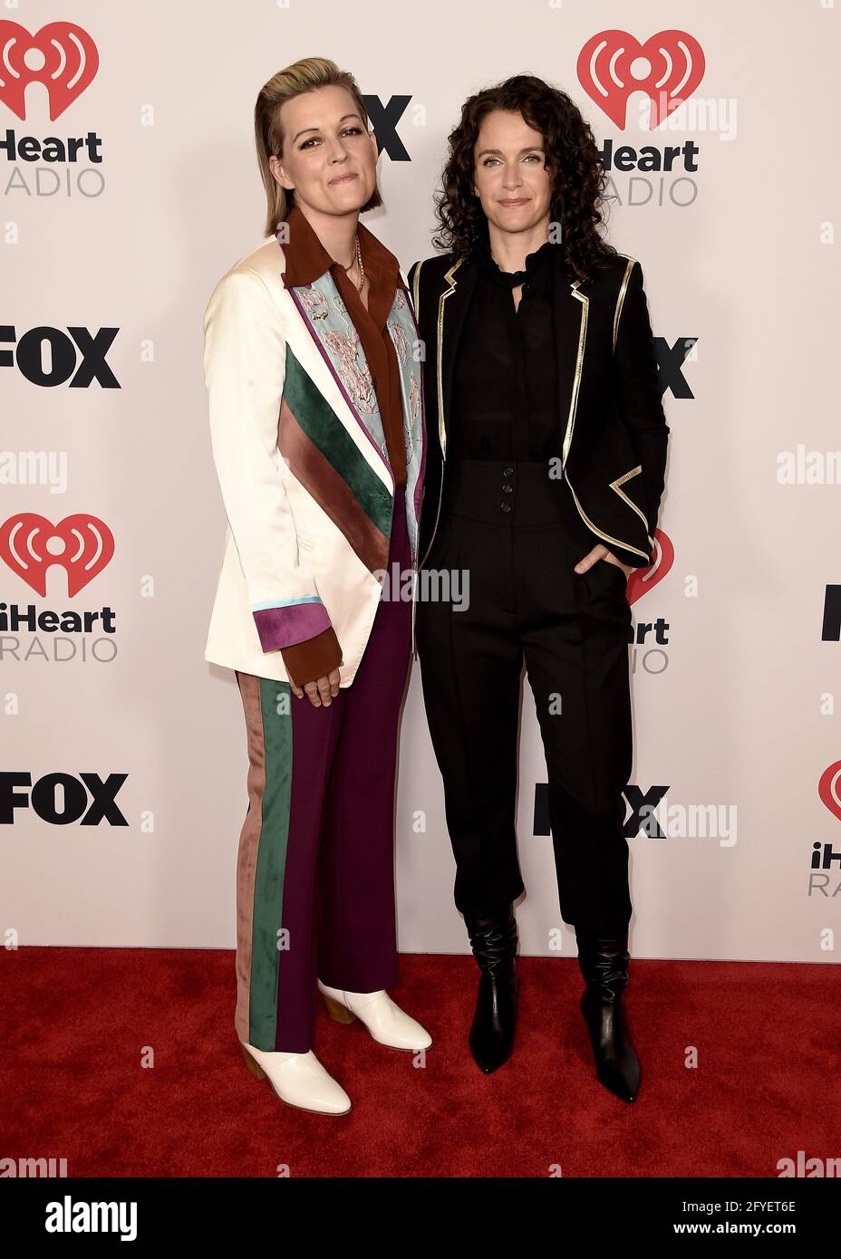 Hollywood Ca 27 De Mayo Brandi Carlile Y Catherine Shepherd En Los Premios Iheartradio Music De 21 Que Se Transmiten En Directo Desde El Dolby Theatre De Los Angeles Jueves 27