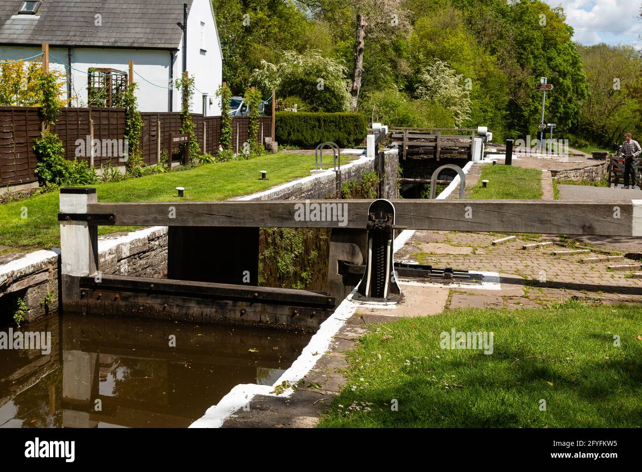 Brynich lock, cerca de Brecon en el Monmouthshire y Brecon Canal, Powys, Gales, Reino Unido Foto de stock