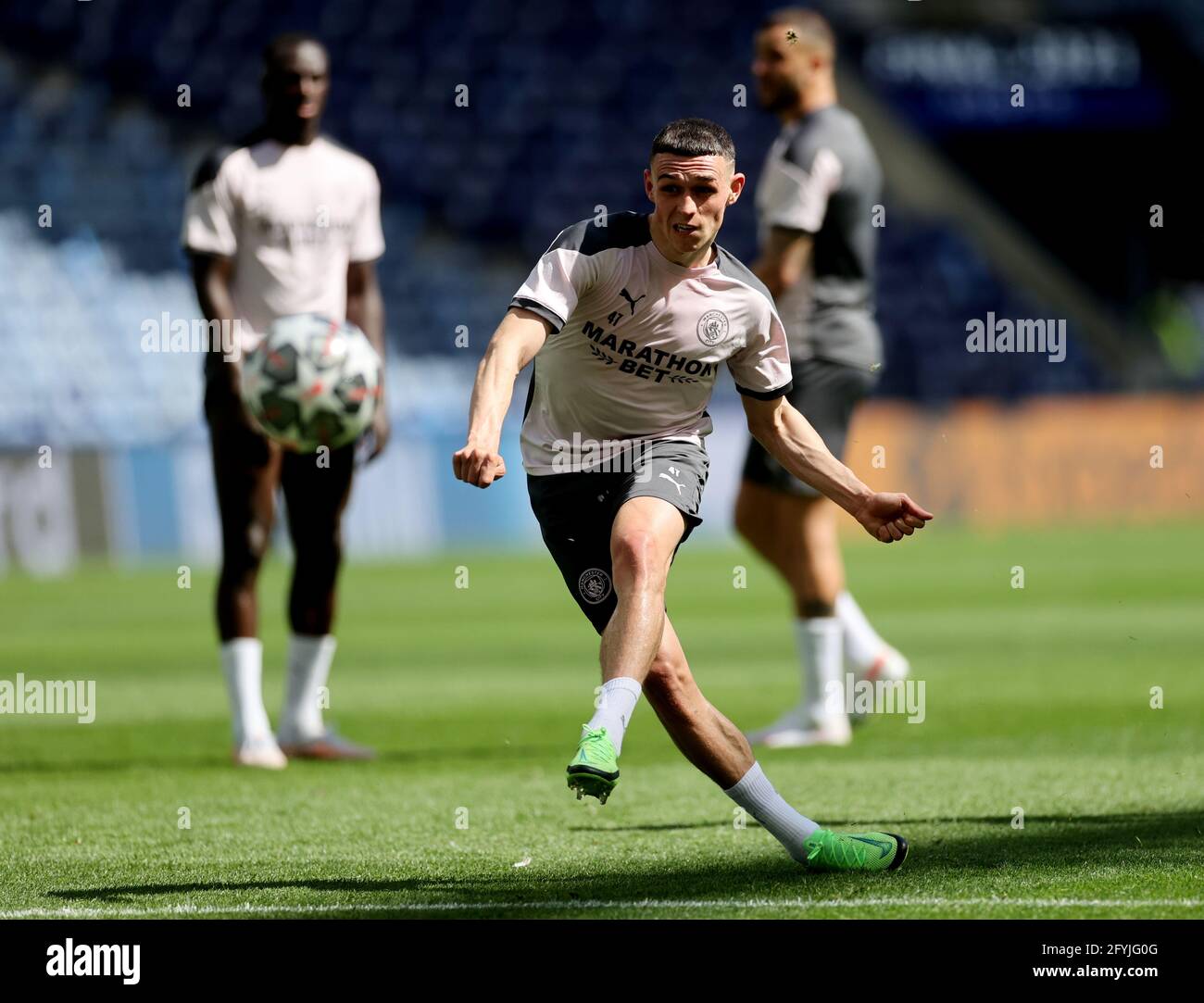 Fútbol Fútbol - Champions League - Manchester City Training - Estadio do Dragao, Porto, Portugal - 28 de mayo de 2021 Phil Foden de Manchester City durante el entrenamiento REUTERS/Carl Recine Foto de stock