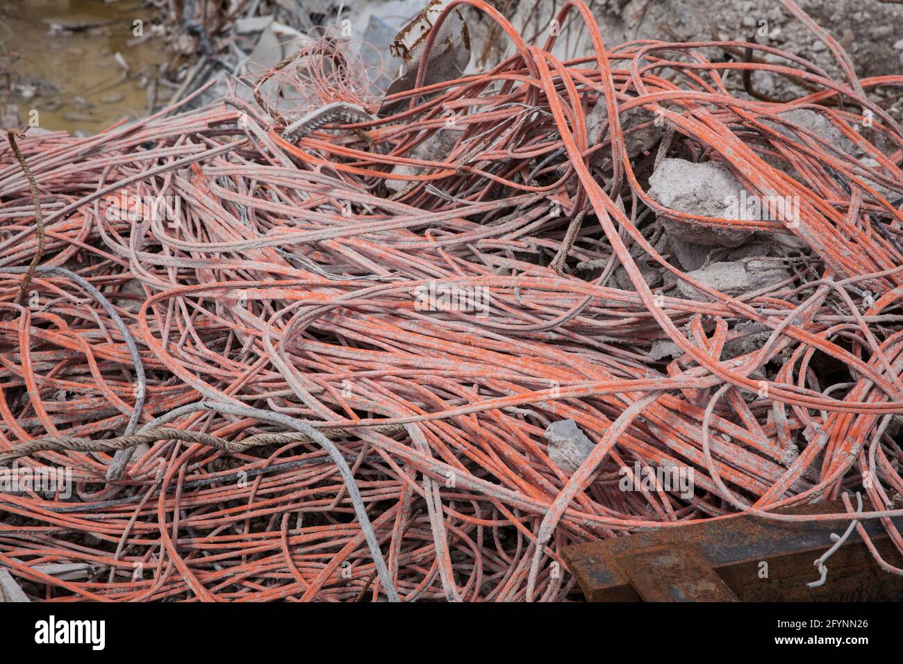 Cables para reciclaje fotografías e imágenes de alta resolución - Alamy