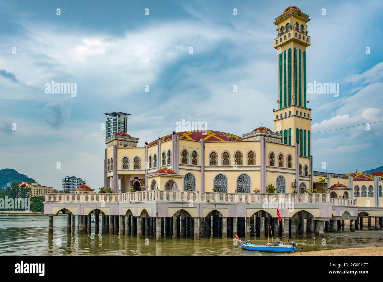 Mezquita flotante en Tanjung Bungah, Penang, Malasia Foto de stock