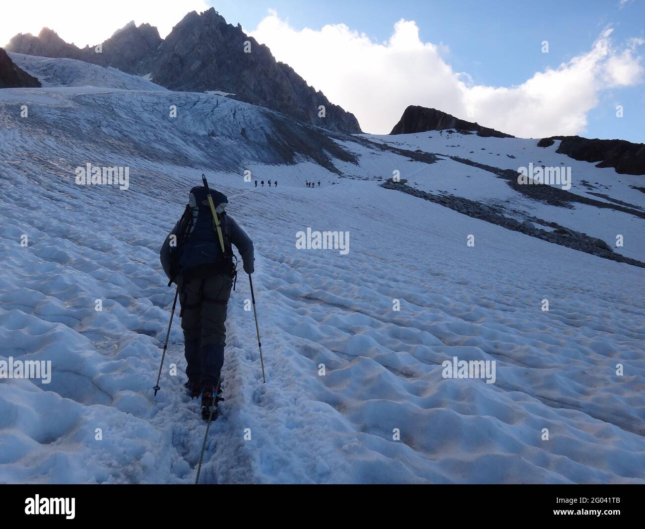 CHAMONIX, FRANCIA - 11 de agosto de 2012: Cruzando los Alpes de Chamonix a Zermatt Foto de stock