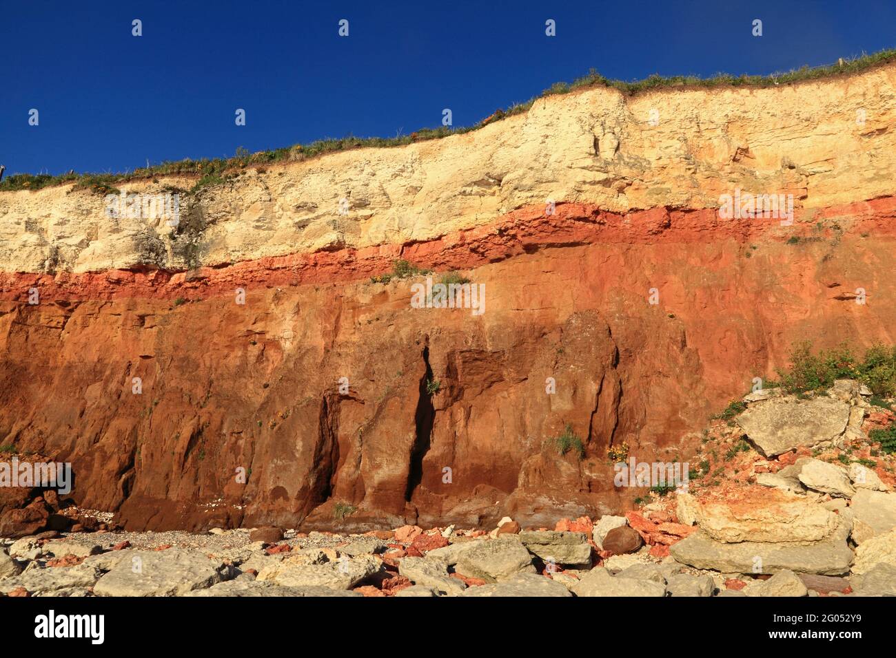 Geología, Cretácico, sedimentario, roca, formación, Hunstanton Cliffs, Norfolk, Inglaterra Foto de stock