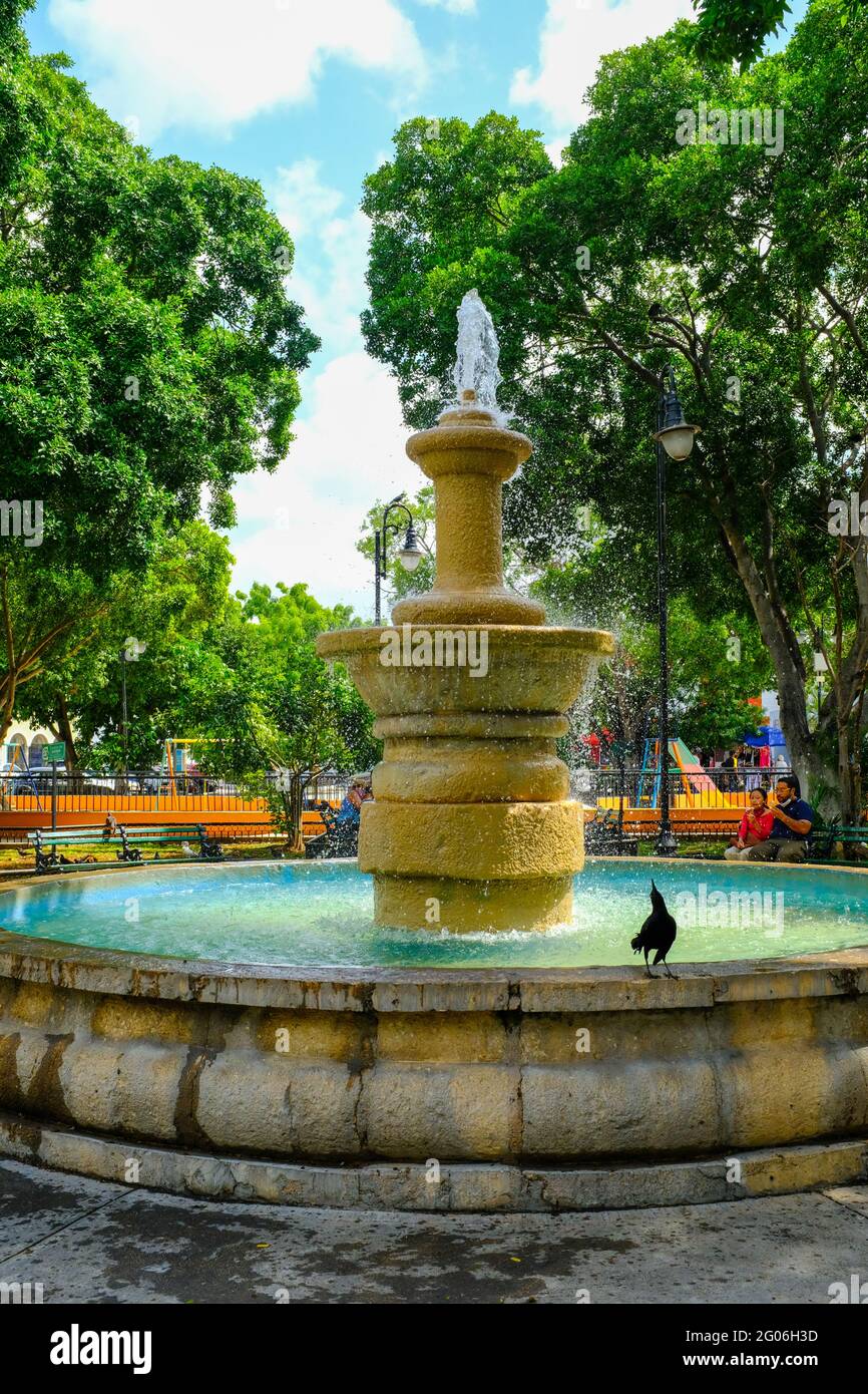 Fuente en el parque de Santiago, en el barrio de Santiago en Mérida
