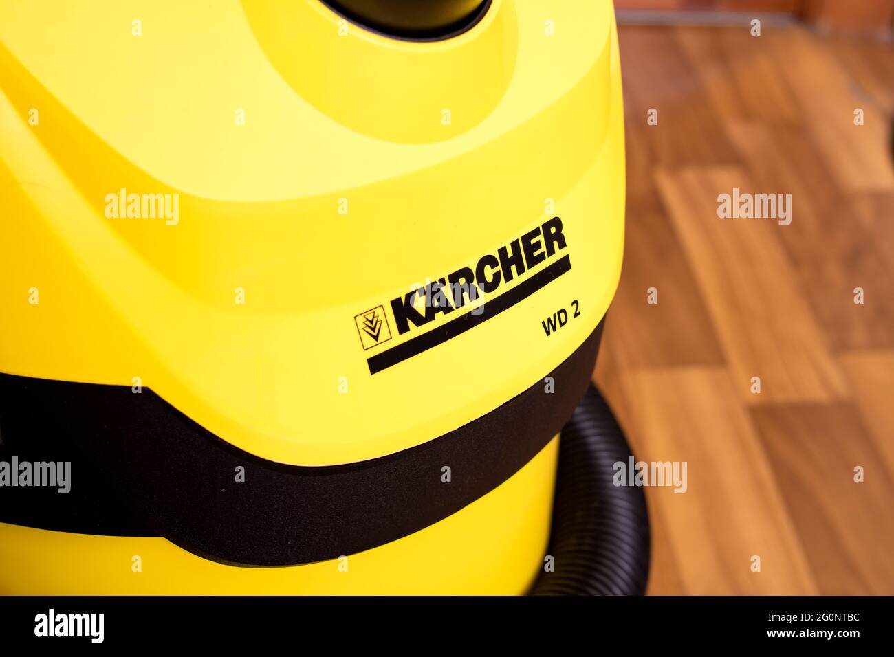 Ripley - KARCHER ASPIRADORA VC2 1100W - AMARILLO