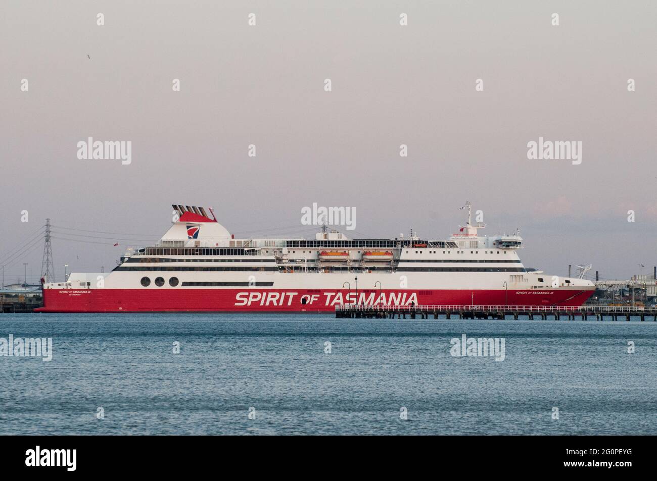 Espíritu de Tasmania Ro-Ro ferry atracó en Station Pier, Port Melbourne, Victoria, Australia Foto de stock