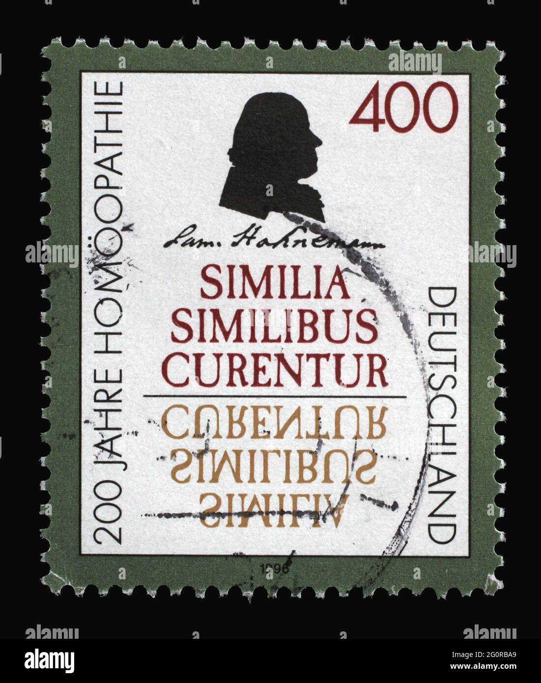Un sello impreso en Alemania muestra a Samuel Hahnemann, médico alemán conocido por crear un sistema de medicina alternativa llamado Homeopatía, Bicentenario Foto de stock