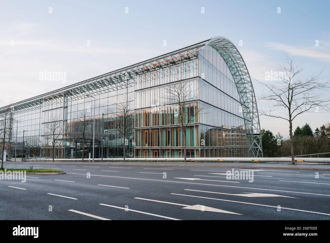 Edificio del Banco Europeo de Inversiones en Kirchberg - Ciudad de Luxemburgo, Luxemburgo Foto de stock