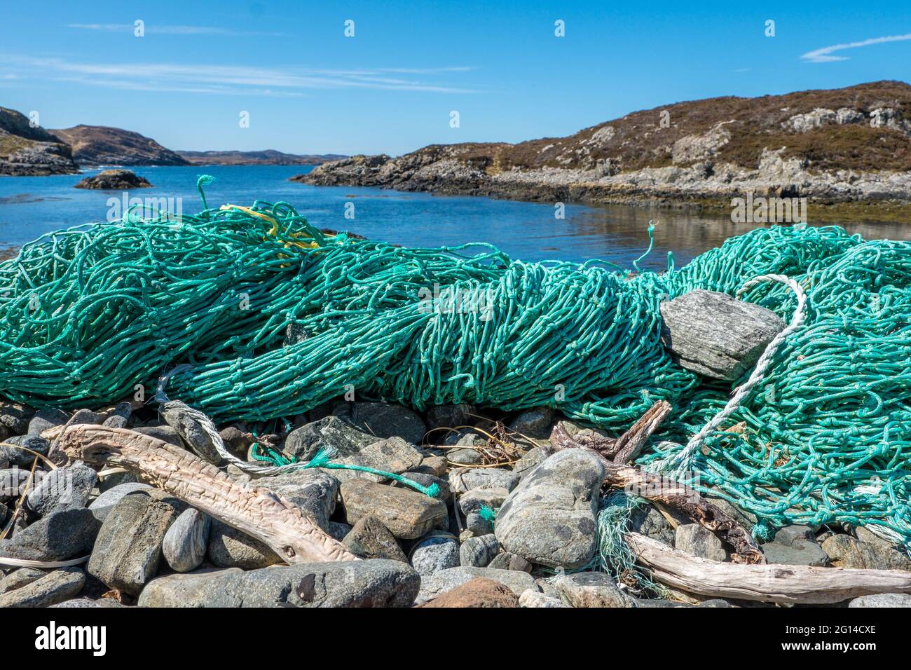 Las redes de pesca abandonadas, uno de los problemas más graves